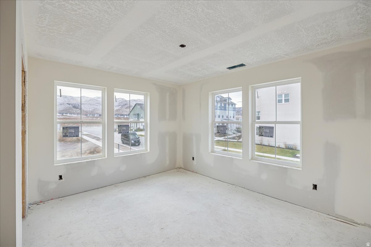 BEACON POINTE - Residential