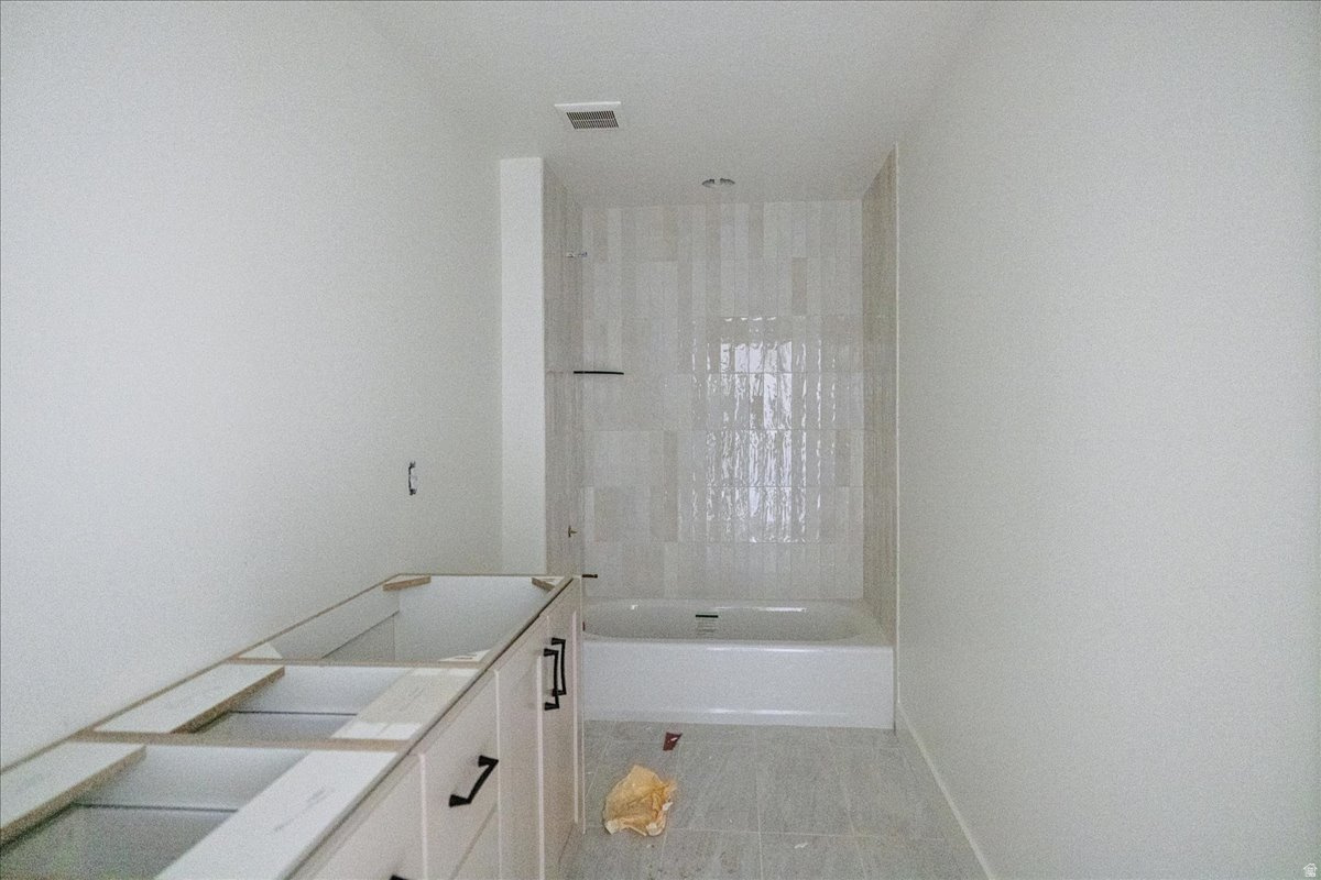 BEACON POINTE - Residential