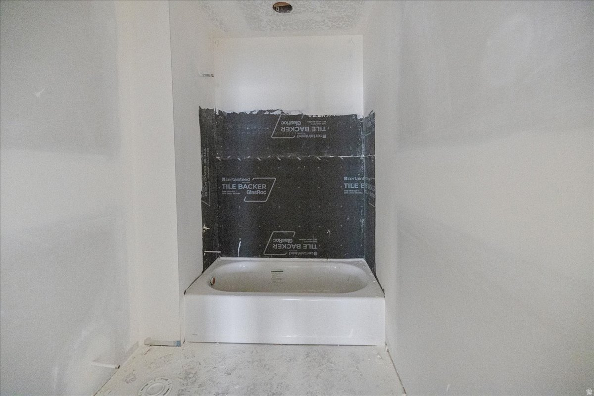 BEACON POINTE - Residential