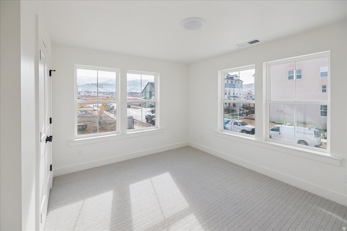 BEACON POINTE - Residential