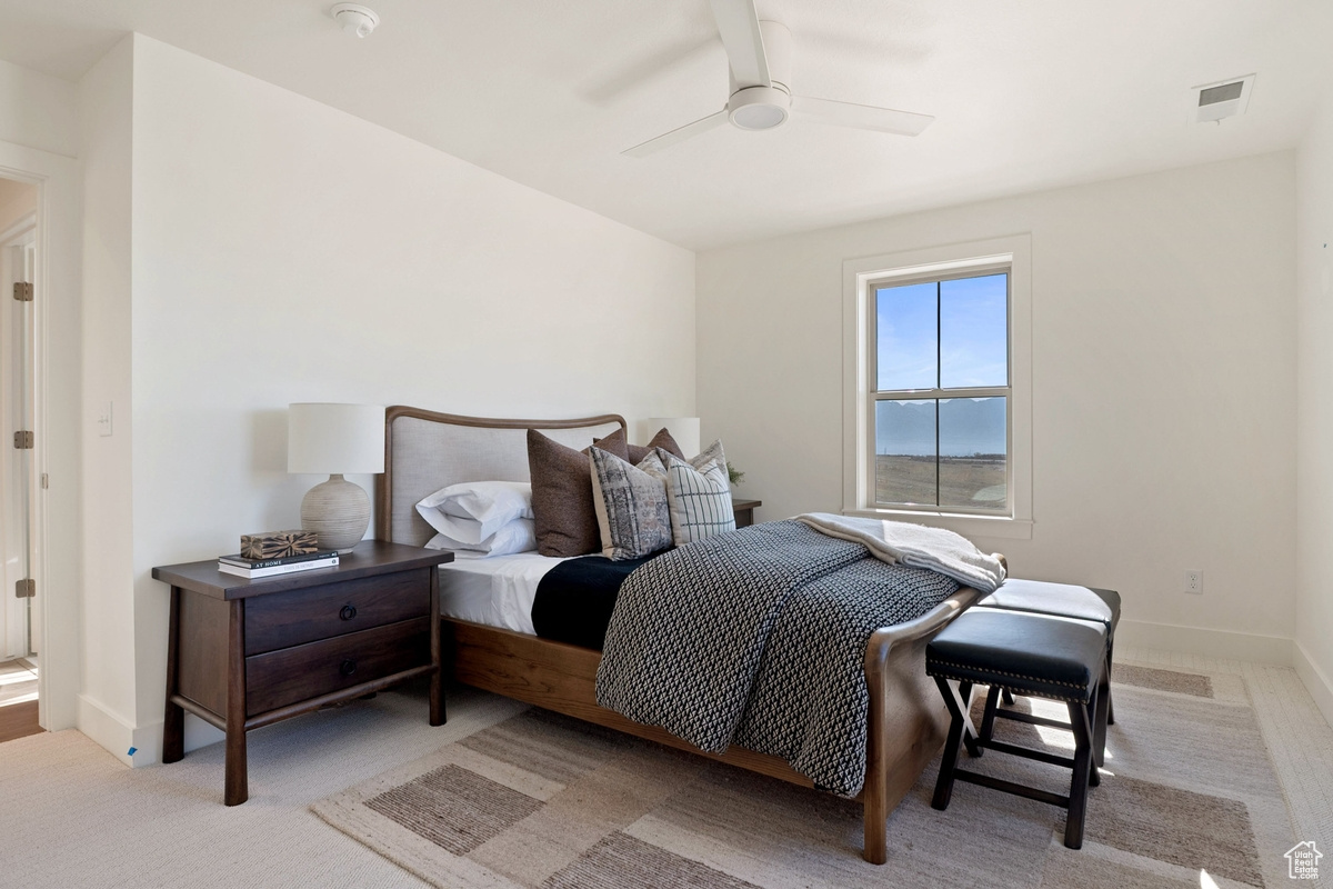 BEACON POINTE - Residential