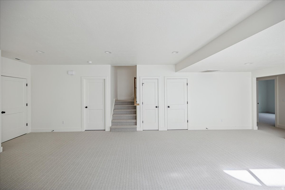 BEACON POINTE - Residential