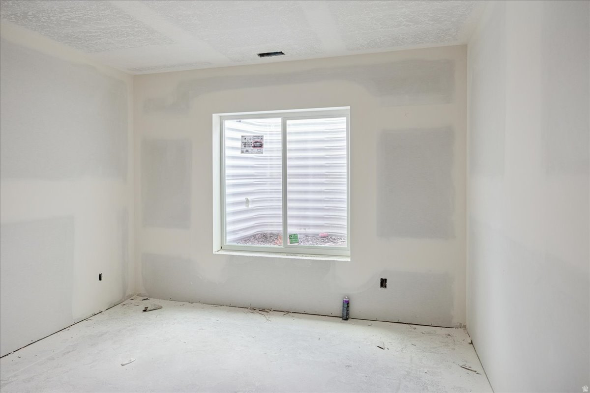 BEACON POINTE - Residential