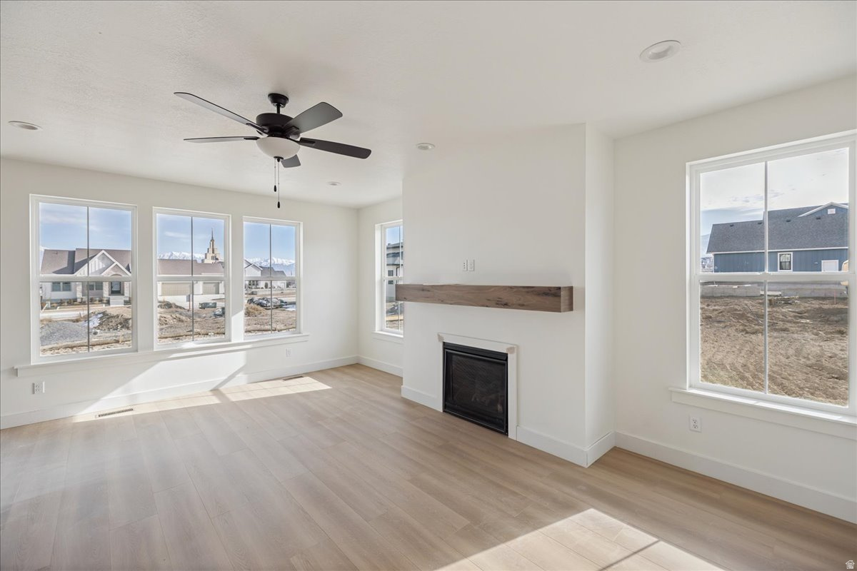 BEACON POINTE - Residential