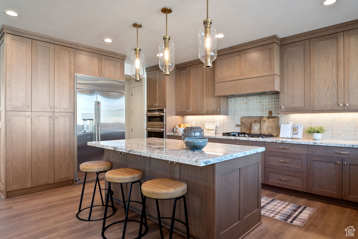 BEACON POINTE - Residential