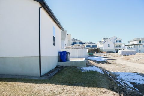 Tiny photo for 588 W FOUNDERS BLVD, Saratoga Springs, UT 84045 (MLS # 2135430)