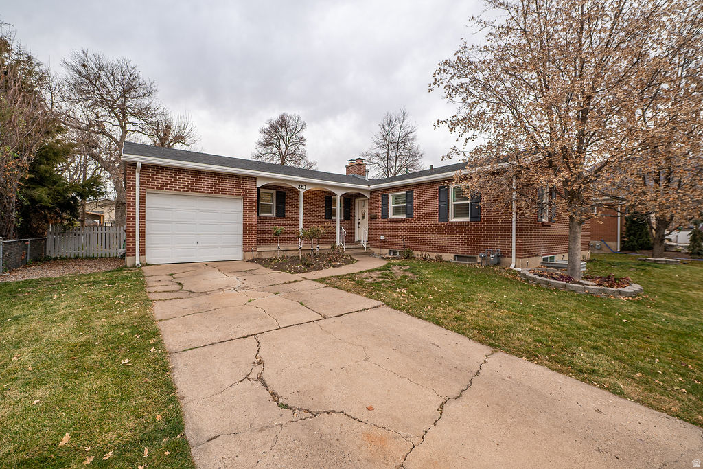 CRESTHOMES ADDITION - Residential