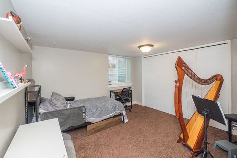 Tiny photo for 263 E 500 N, Kaysville, UT 84037 (MLS # 2127761)