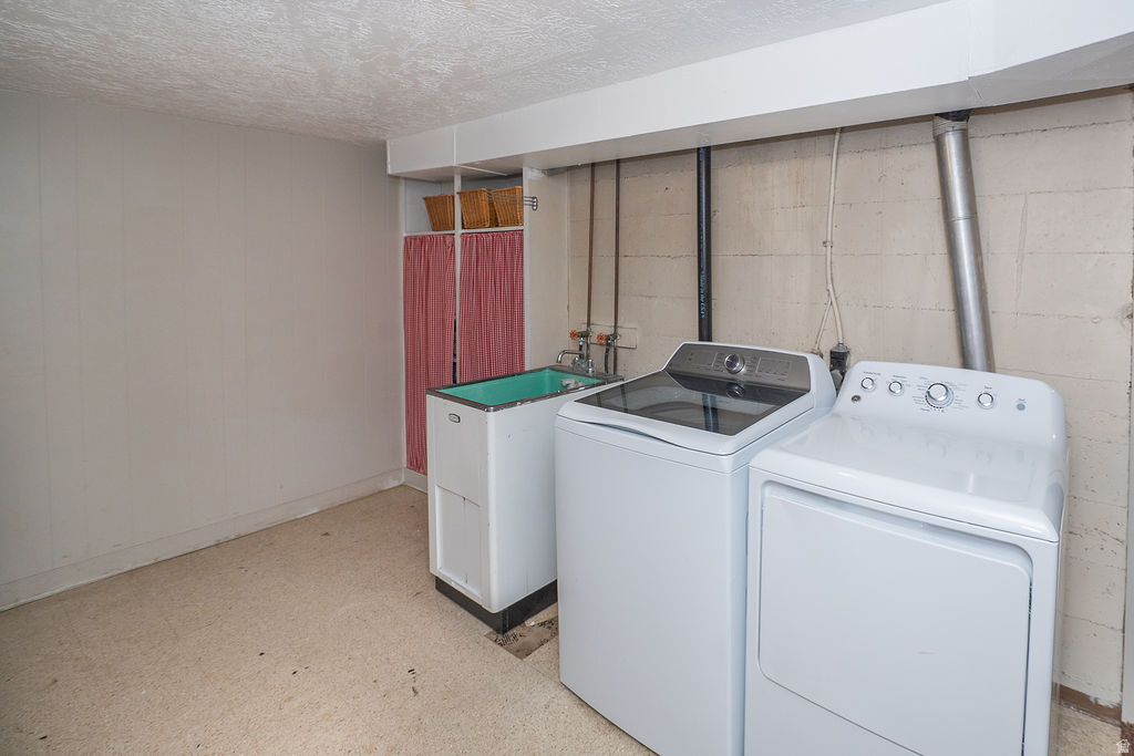 CRESTHOMES ADDITION - Residential