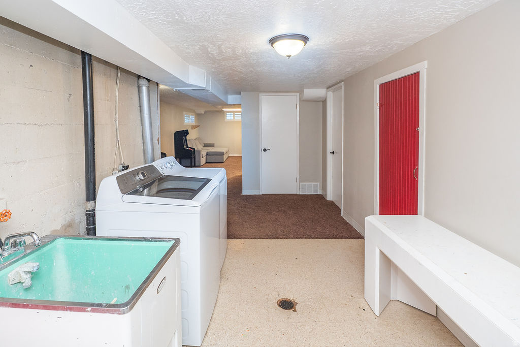 CRESTHOMES ADDITION - Residential