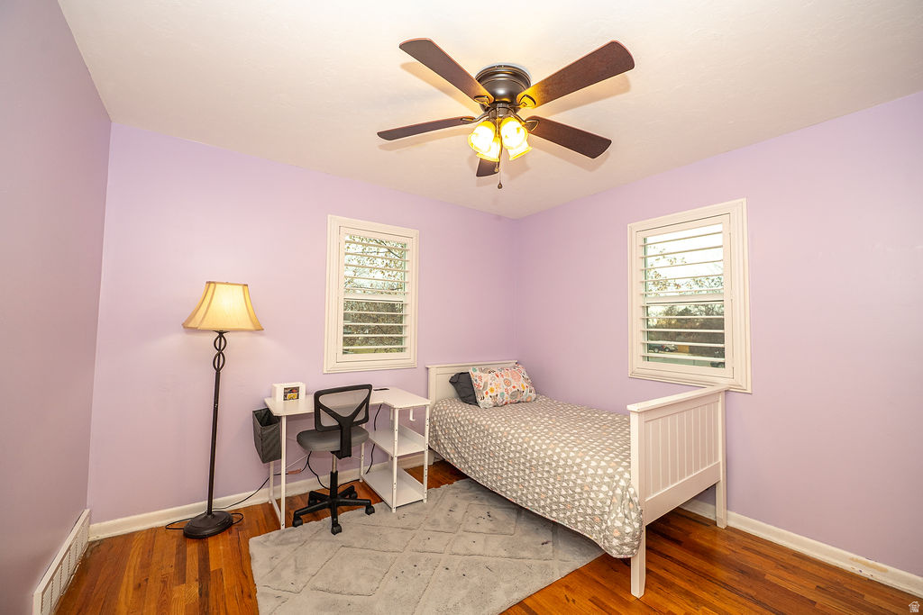 CRESTHOMES ADDITION - Residential