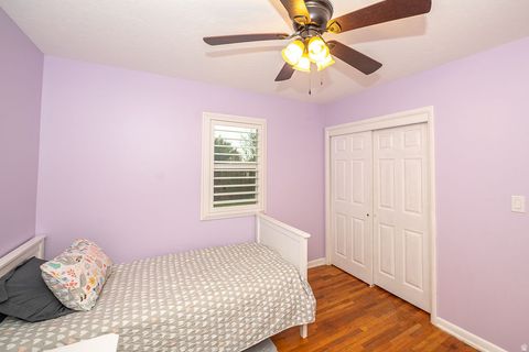 Tiny photo for 263 E 500 N, Kaysville, UT 84037 (MLS # 2127761)