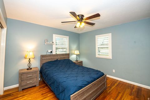 Tiny photo for 263 E 500 N, Kaysville, UT 84037 (MLS # 2127761)