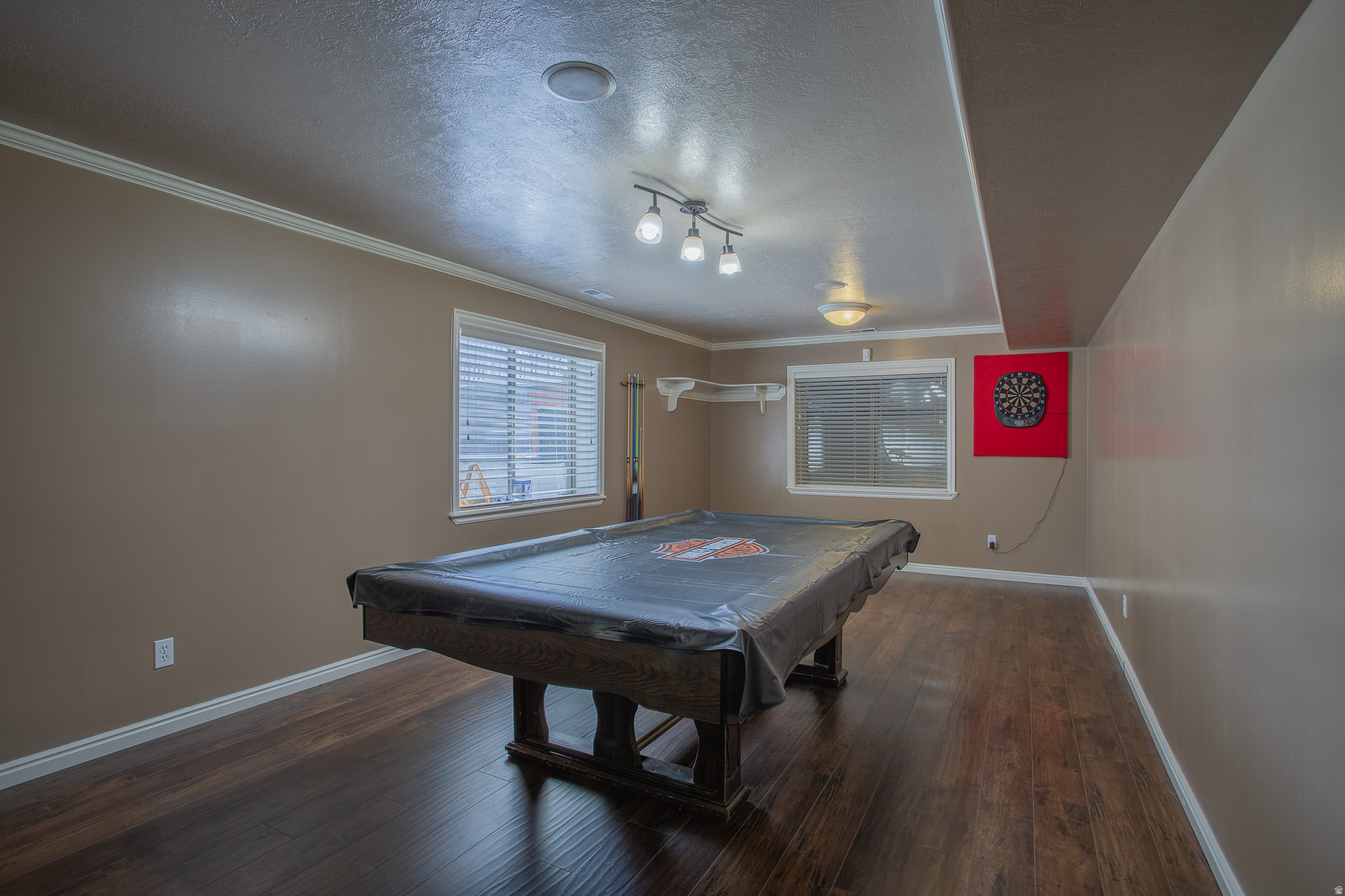 WOOD CREEK # 6 - Residential