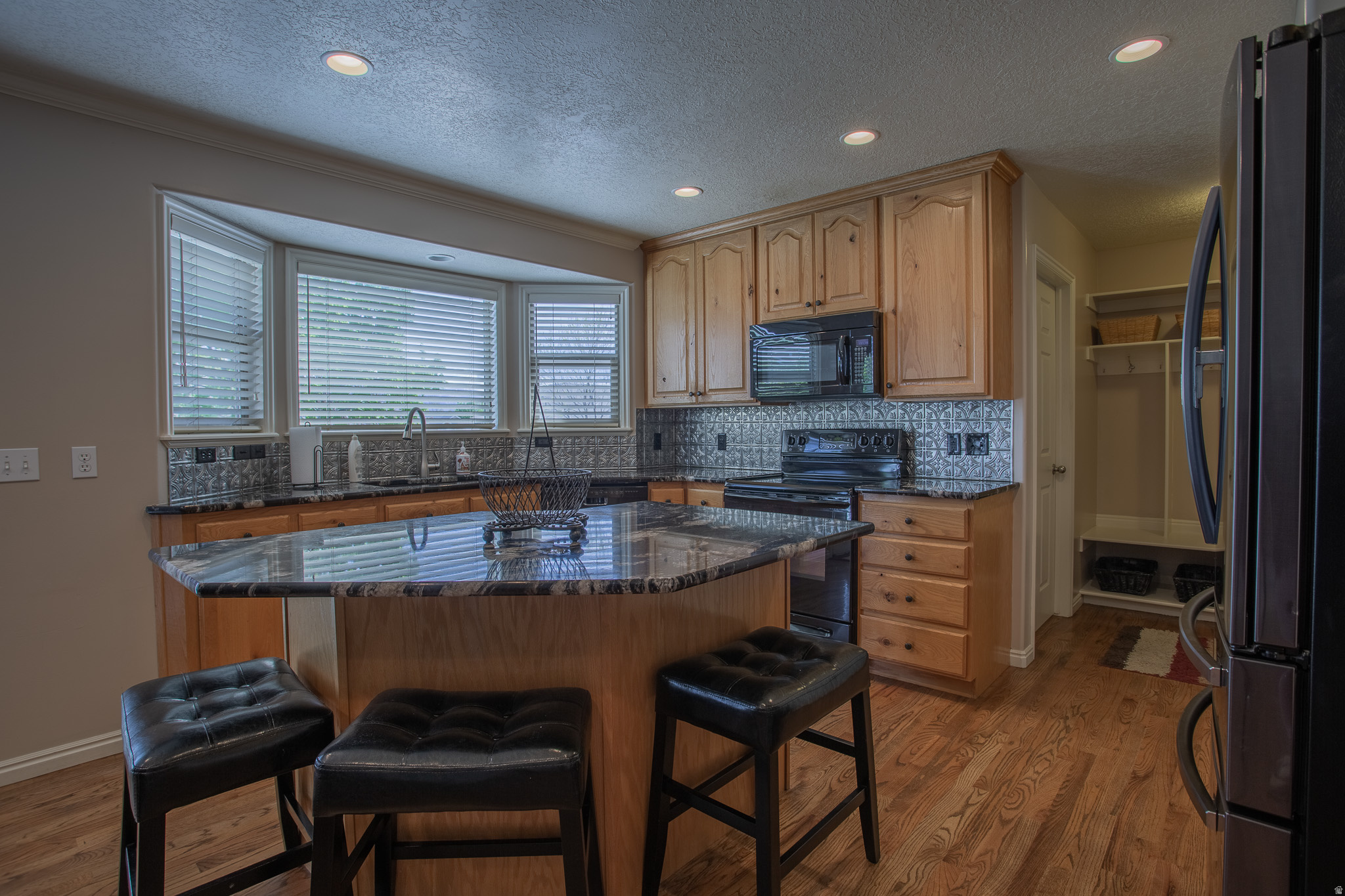 WOOD CREEK # 6 - Residential