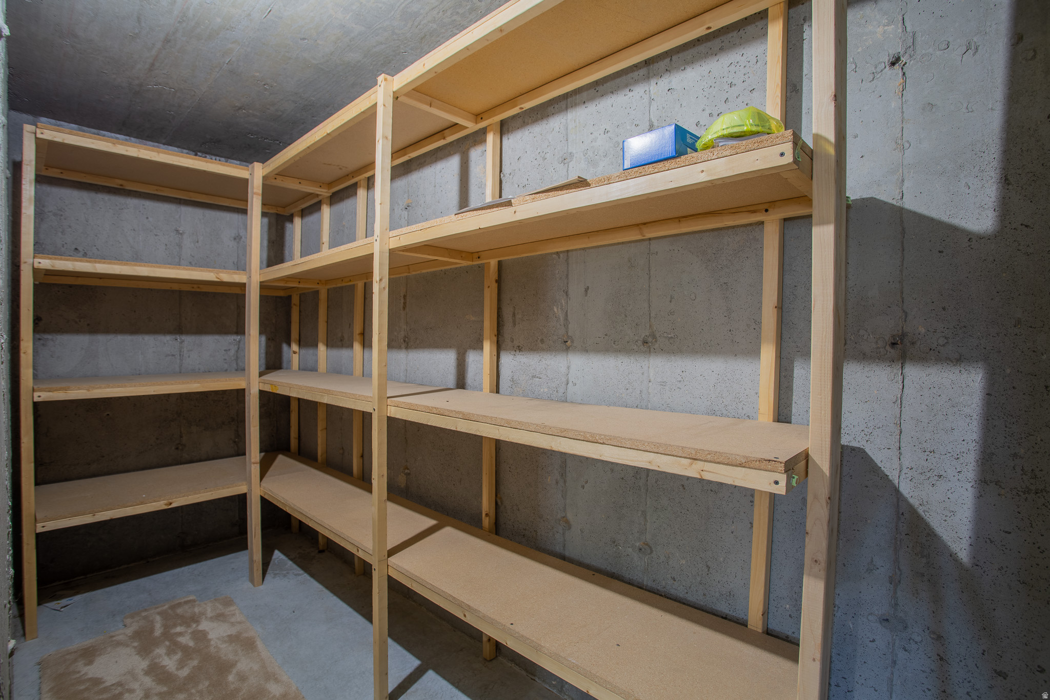 WOOD CREEK # 6 - Residential