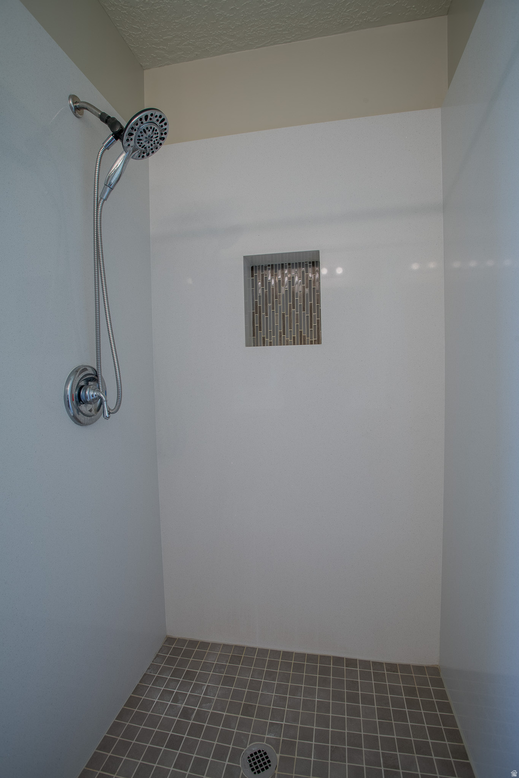 WOOD CREEK # 6 - Residential