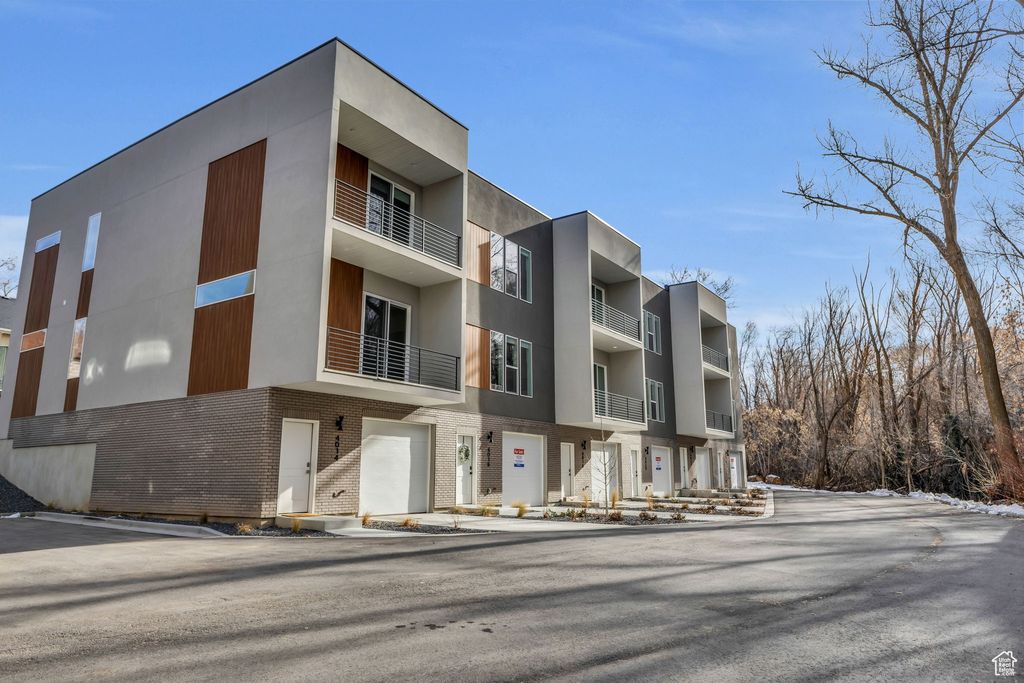 Photo of 4006 S BURCH CREEK WAY, South Ogden, UT 84405 (MLS # 2118274)