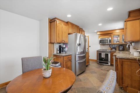 Tiny photo for 4407 S VISTA DR E, South Ogden, UT 84403 (MLS # 2176520)