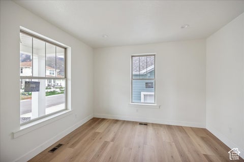 Tiny photo for 96 S HORIZON DR #210, Farmington, UT 84025 (MLS # 2186165)