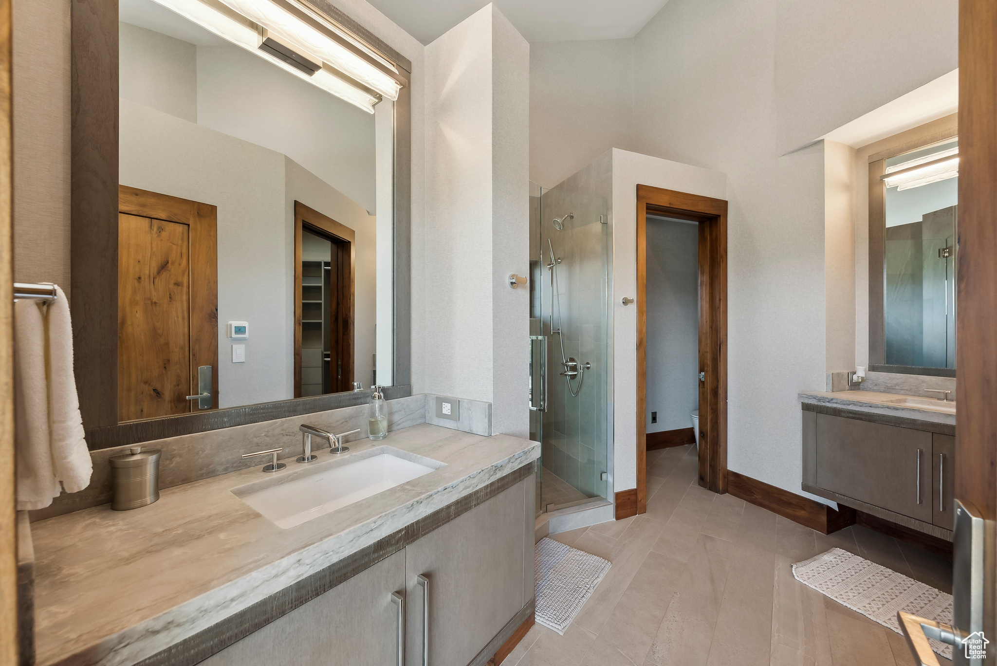 RED LEDGES - Residential