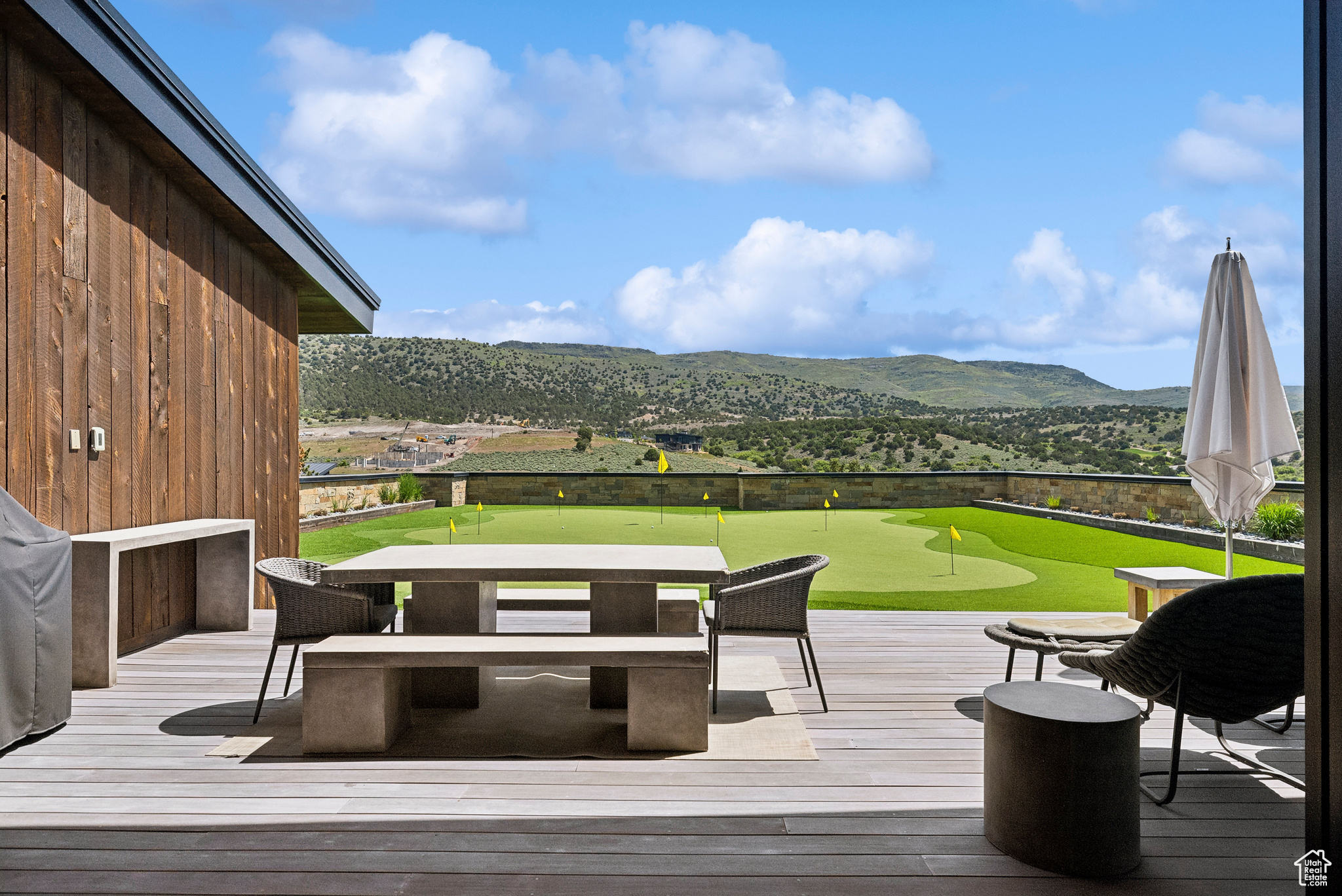 RED LEDGES - Residential