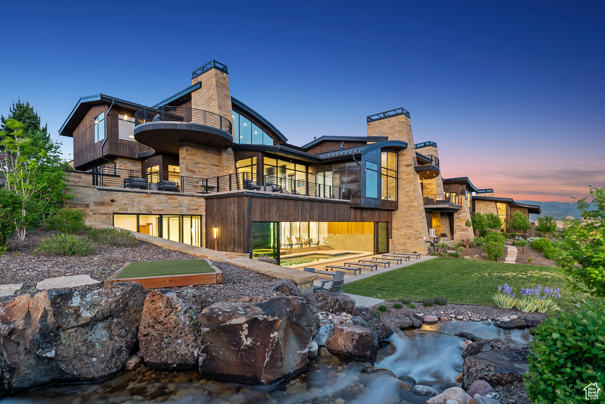 RED LEDGES - Residential