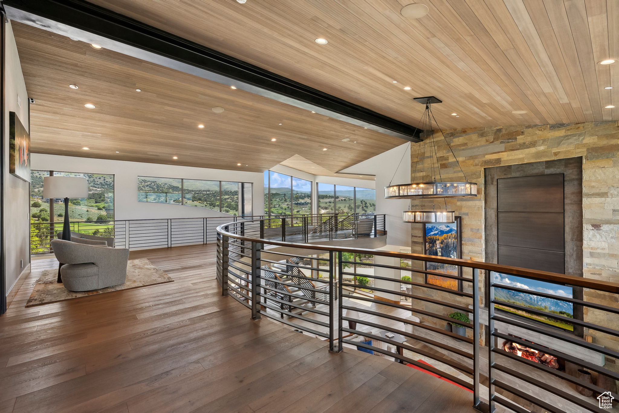 RED LEDGES - Residential