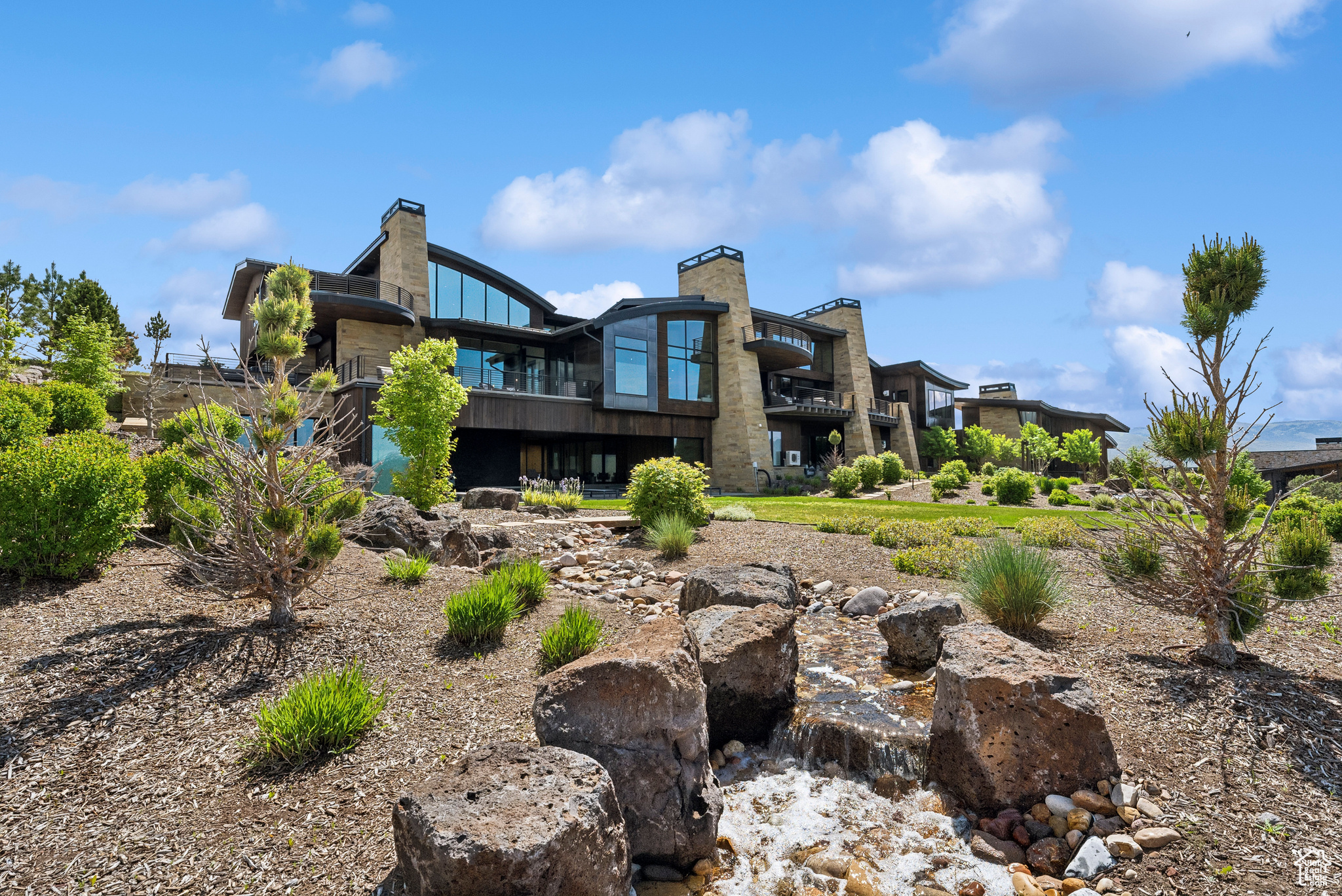 RED LEDGES - Residential