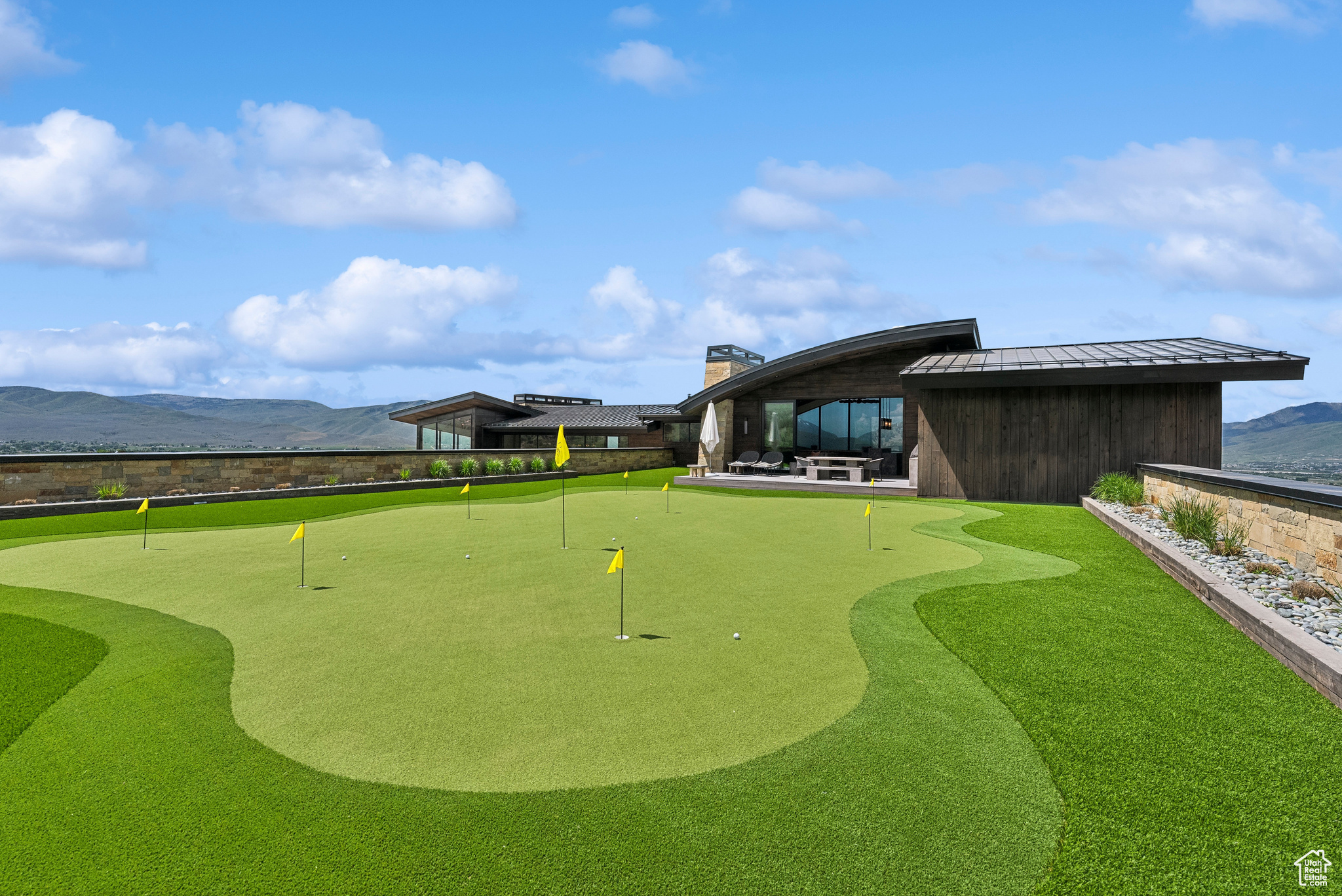 RED LEDGES - Residential