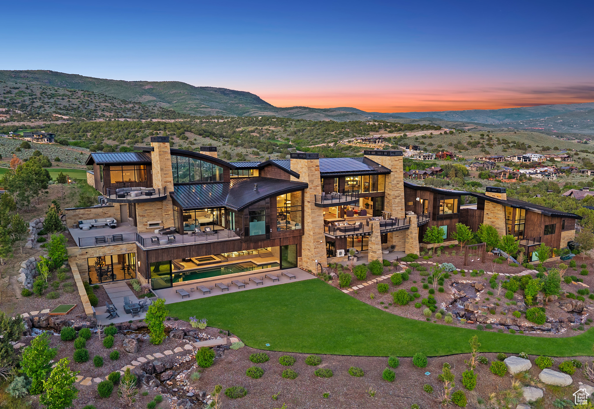 RED LEDGES - Residential