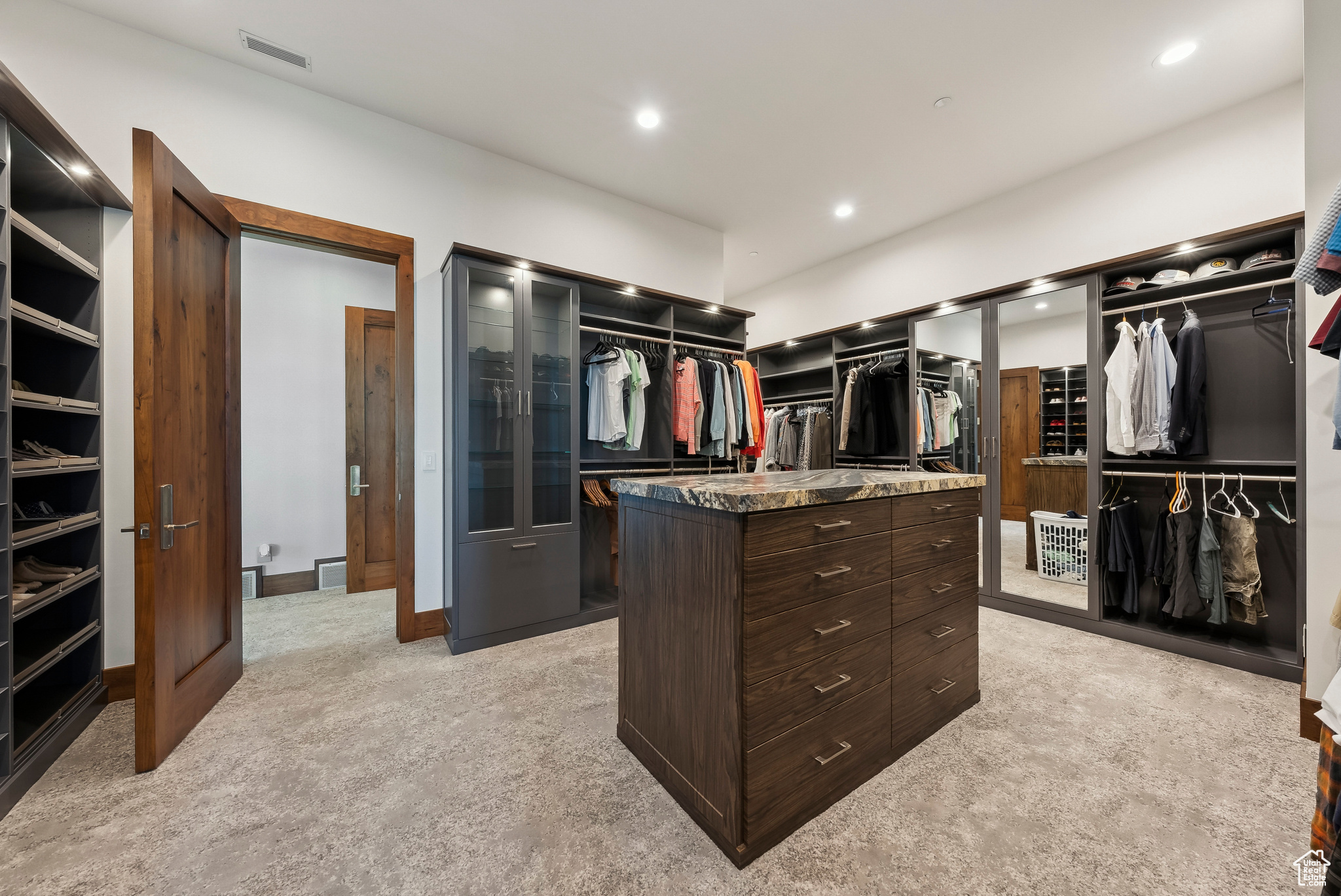 RED LEDGES - Residential