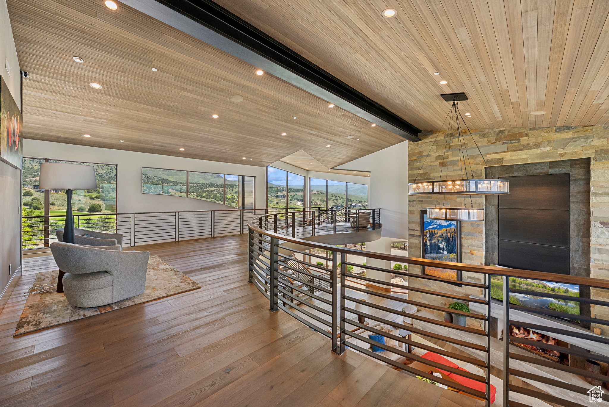 RED LEDGES - Residential