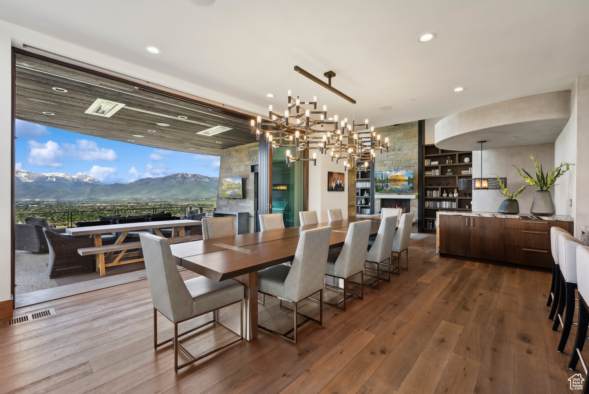 RED LEDGES - Residential