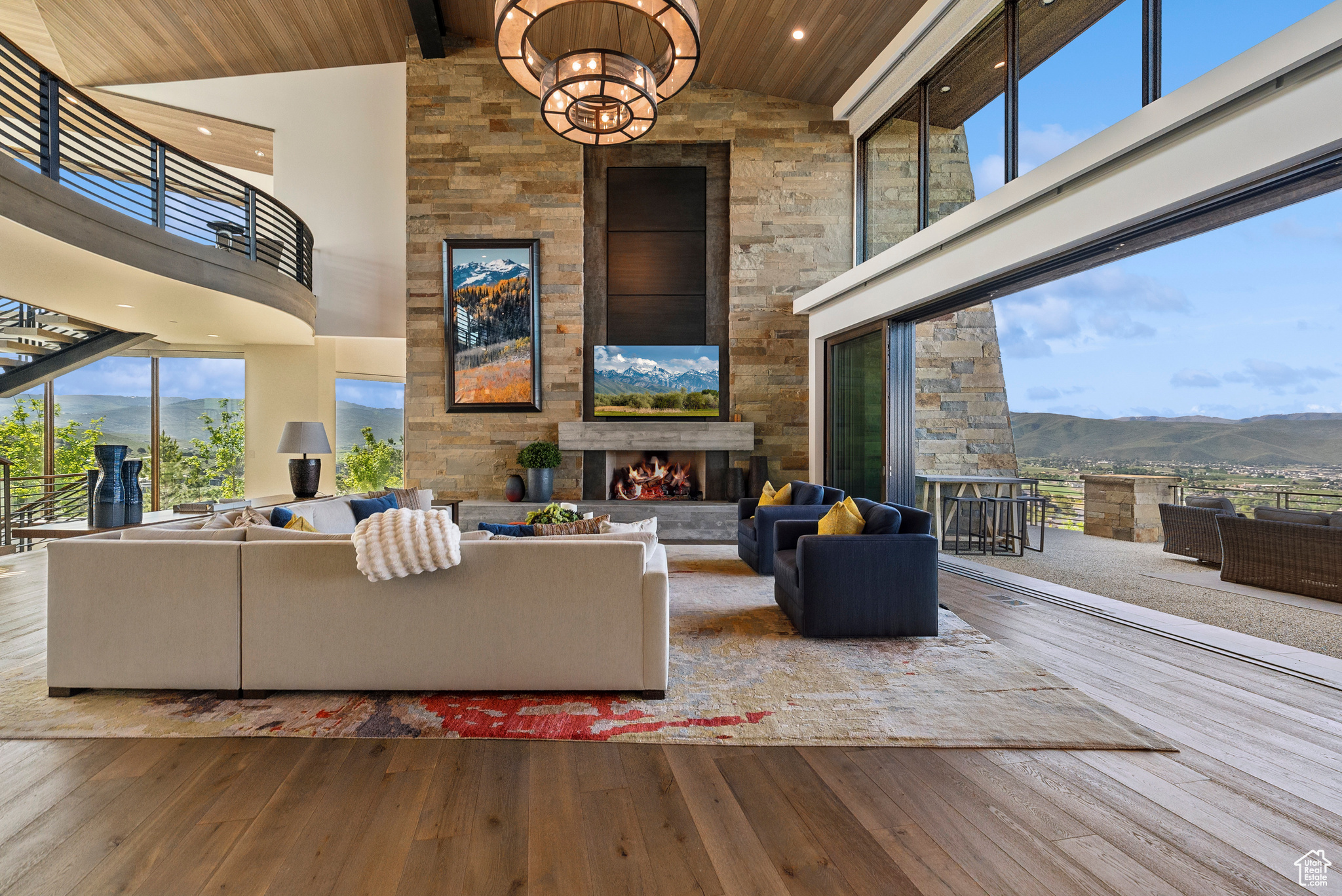 RED LEDGES - Residential