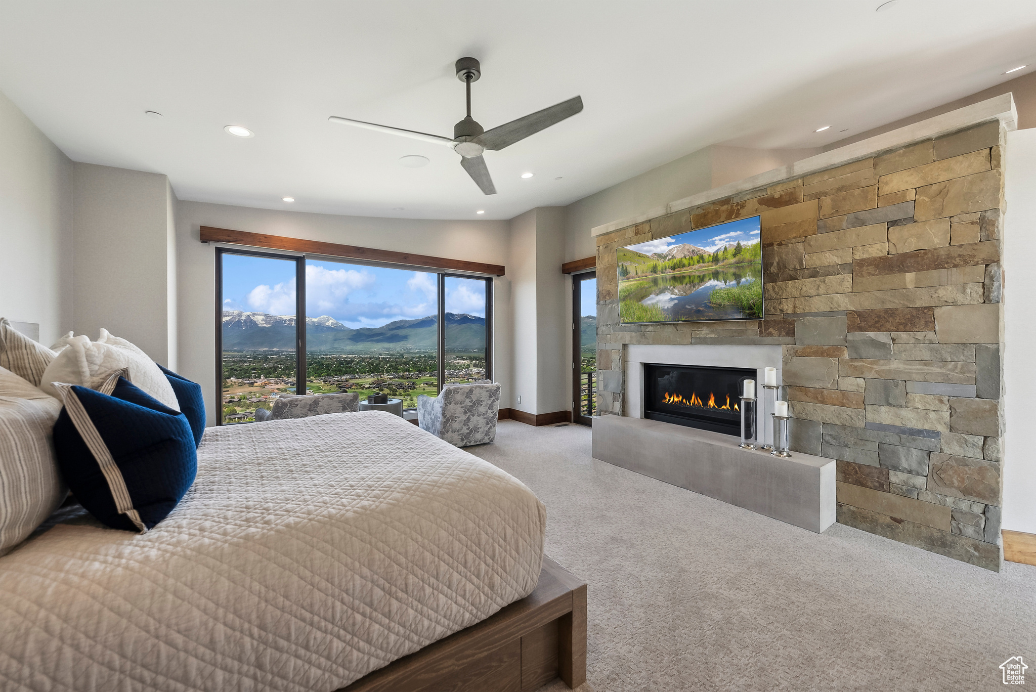 RED LEDGES - Residential