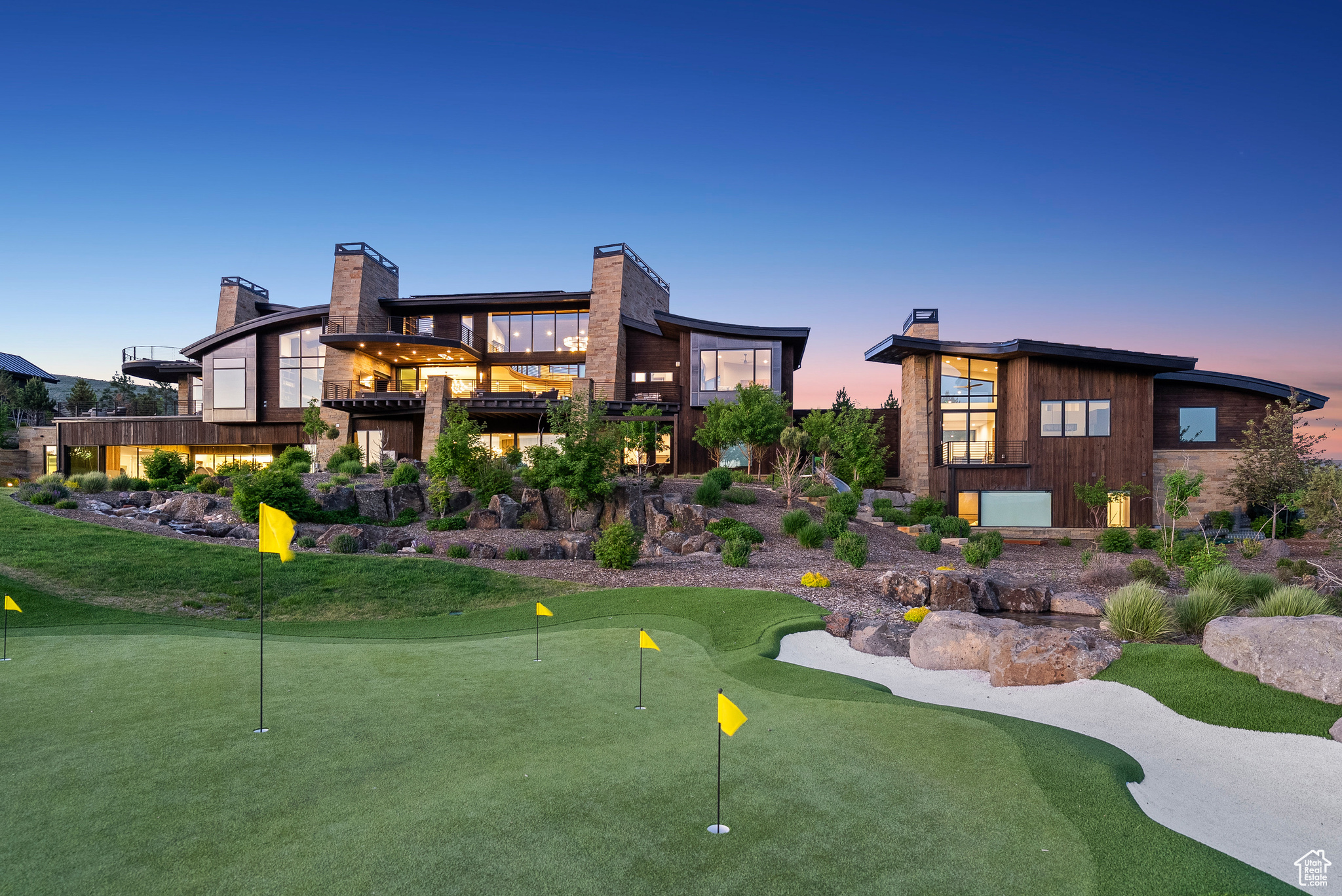 RED LEDGES - Residential