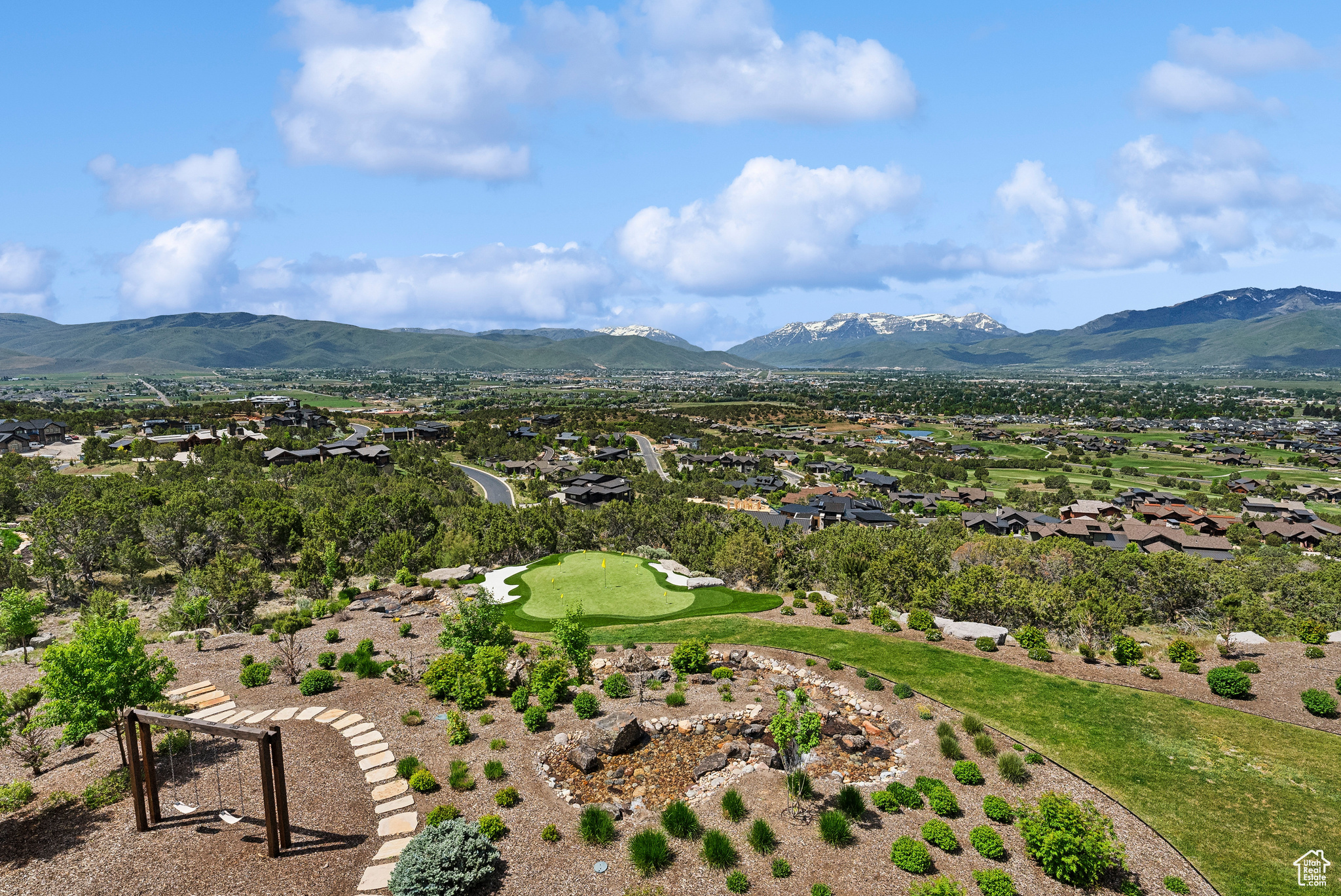 RED LEDGES - Residential