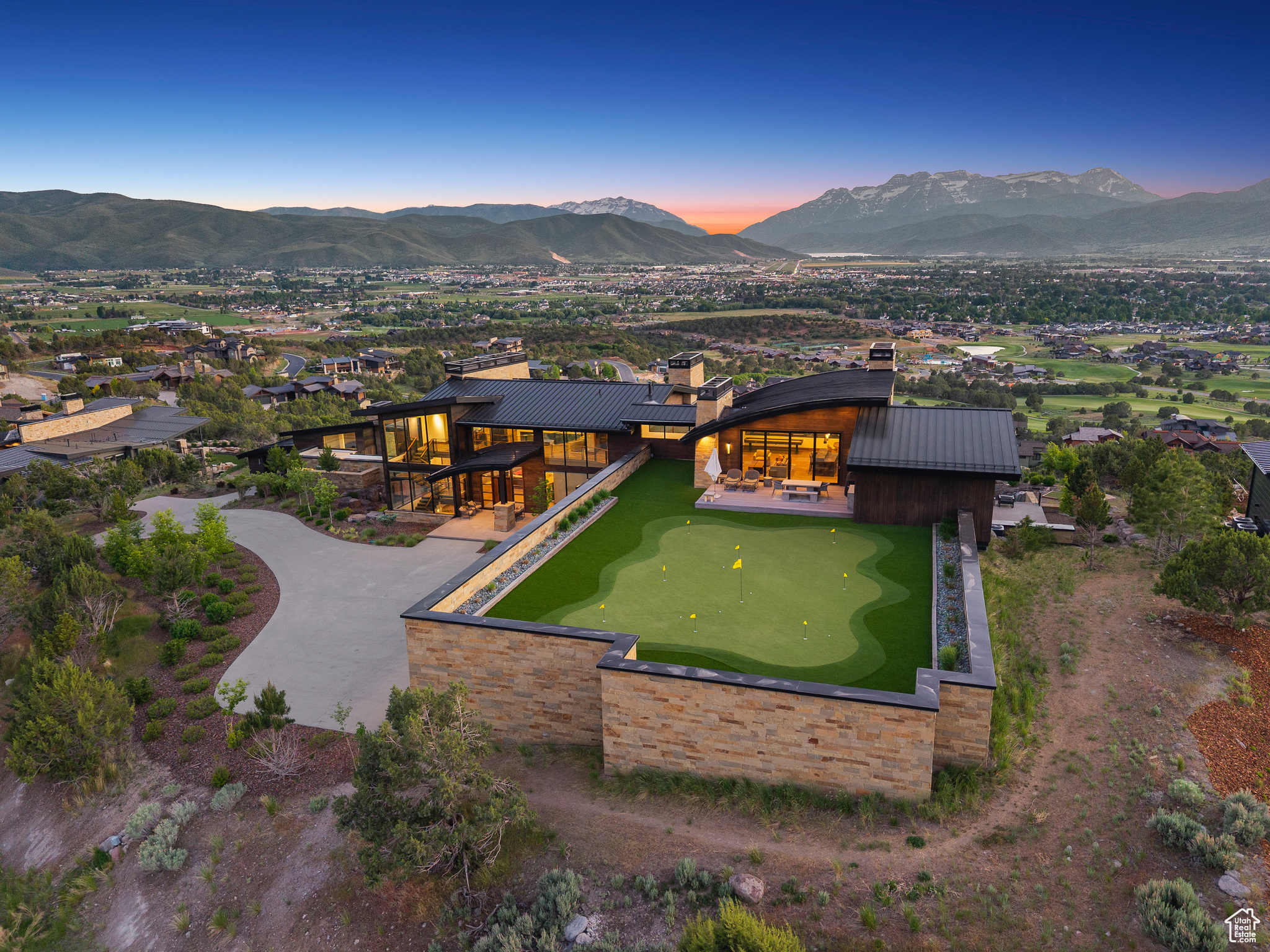 RED LEDGES - Residential