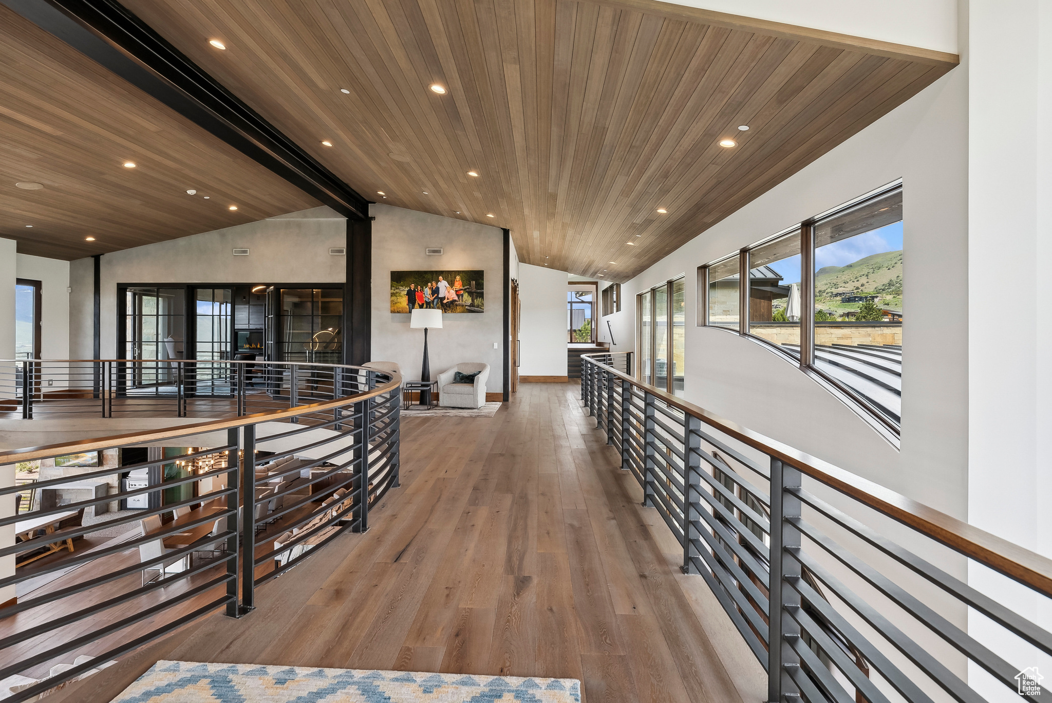 RED LEDGES - Residential