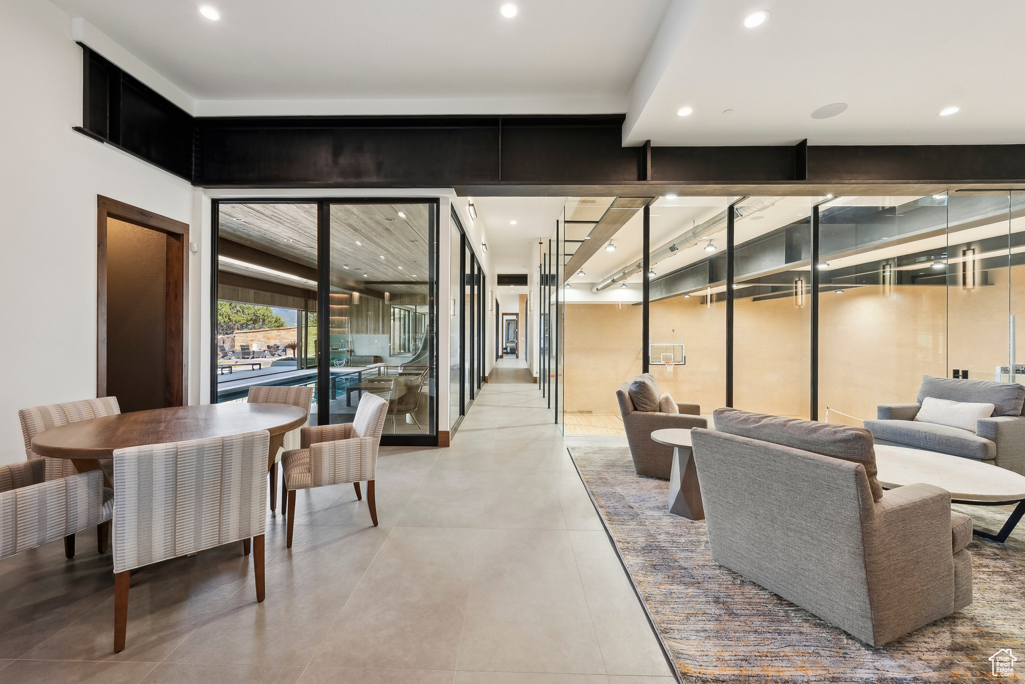 RED LEDGES - Residential