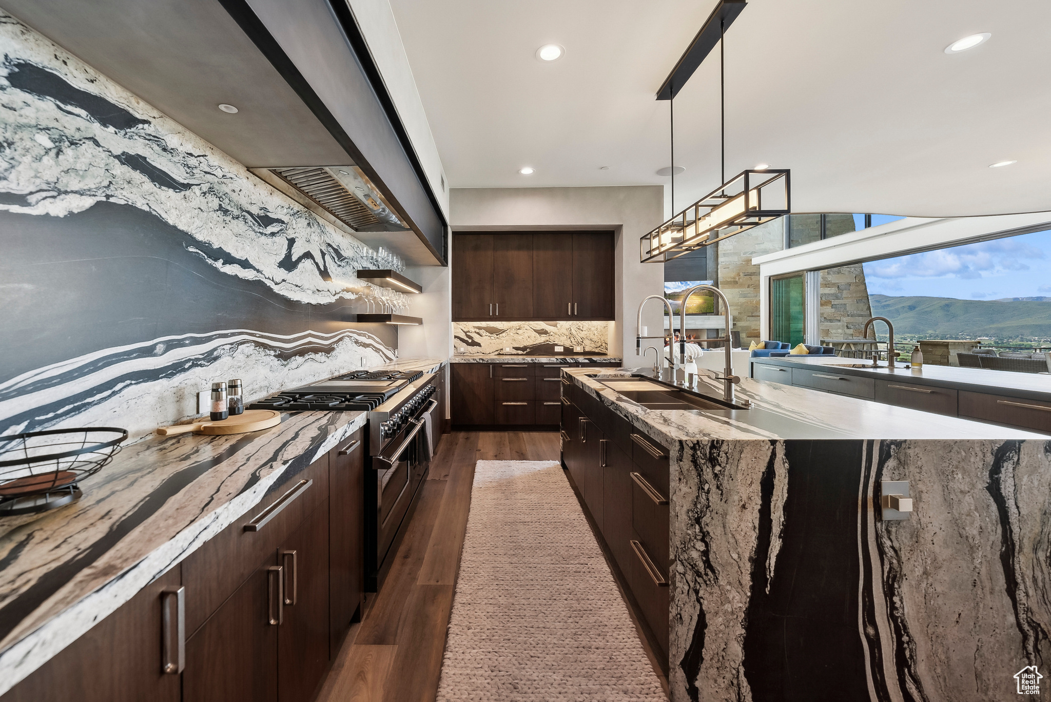 RED LEDGES - Residential