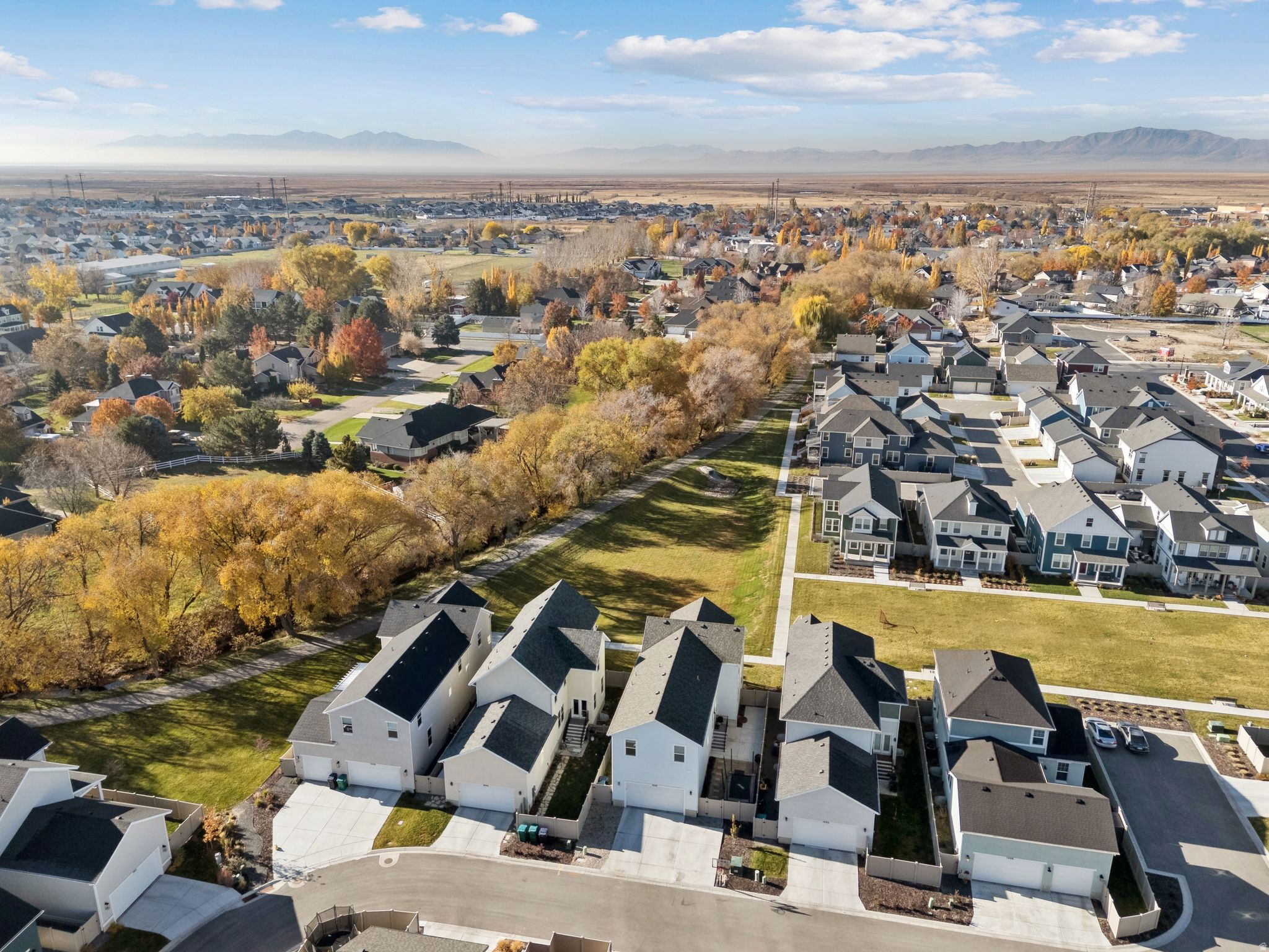 HILL FARMS - Residential