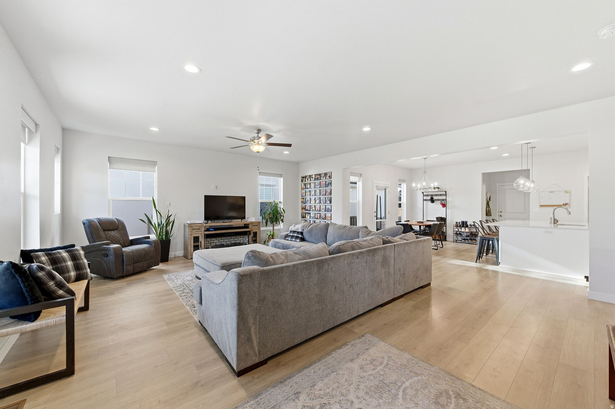 HILL FARMS - Residential