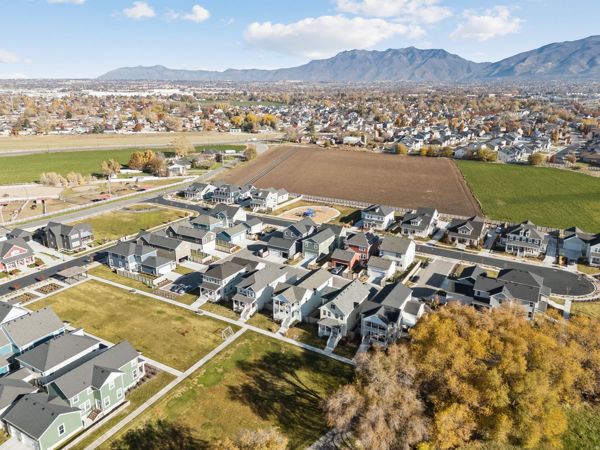 HILL FARMS - Residential