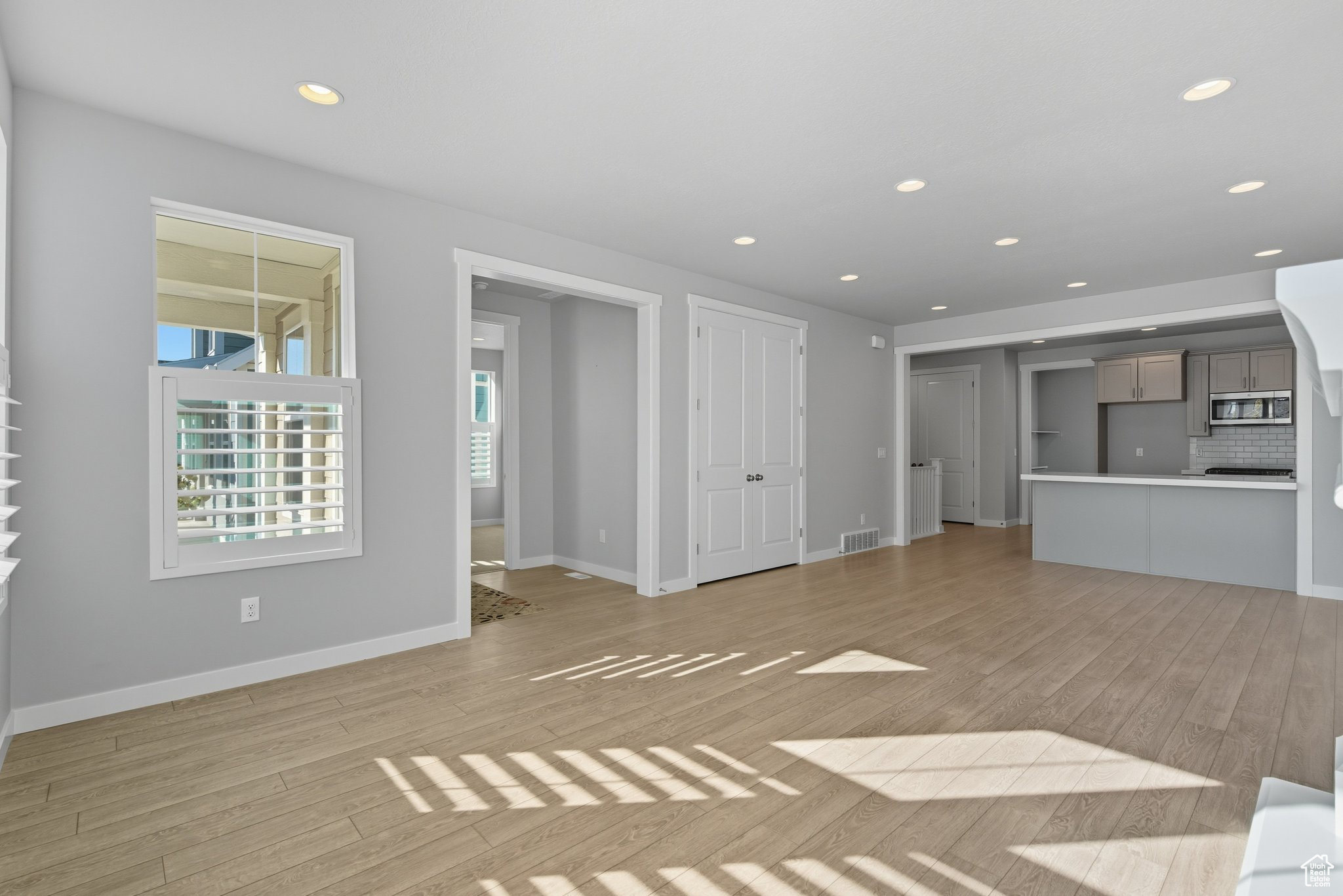 RIDGEVIEW - Residential