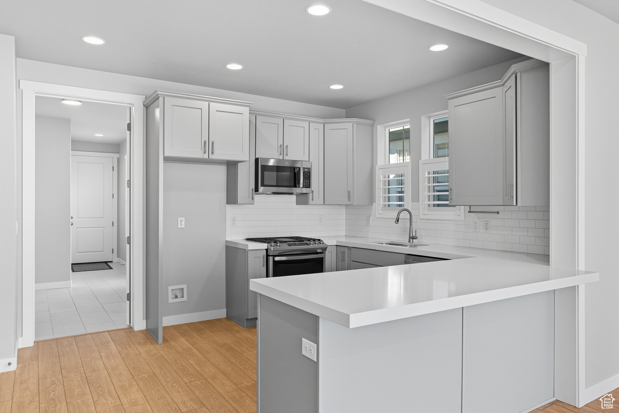 RIDGEVIEW - Residential