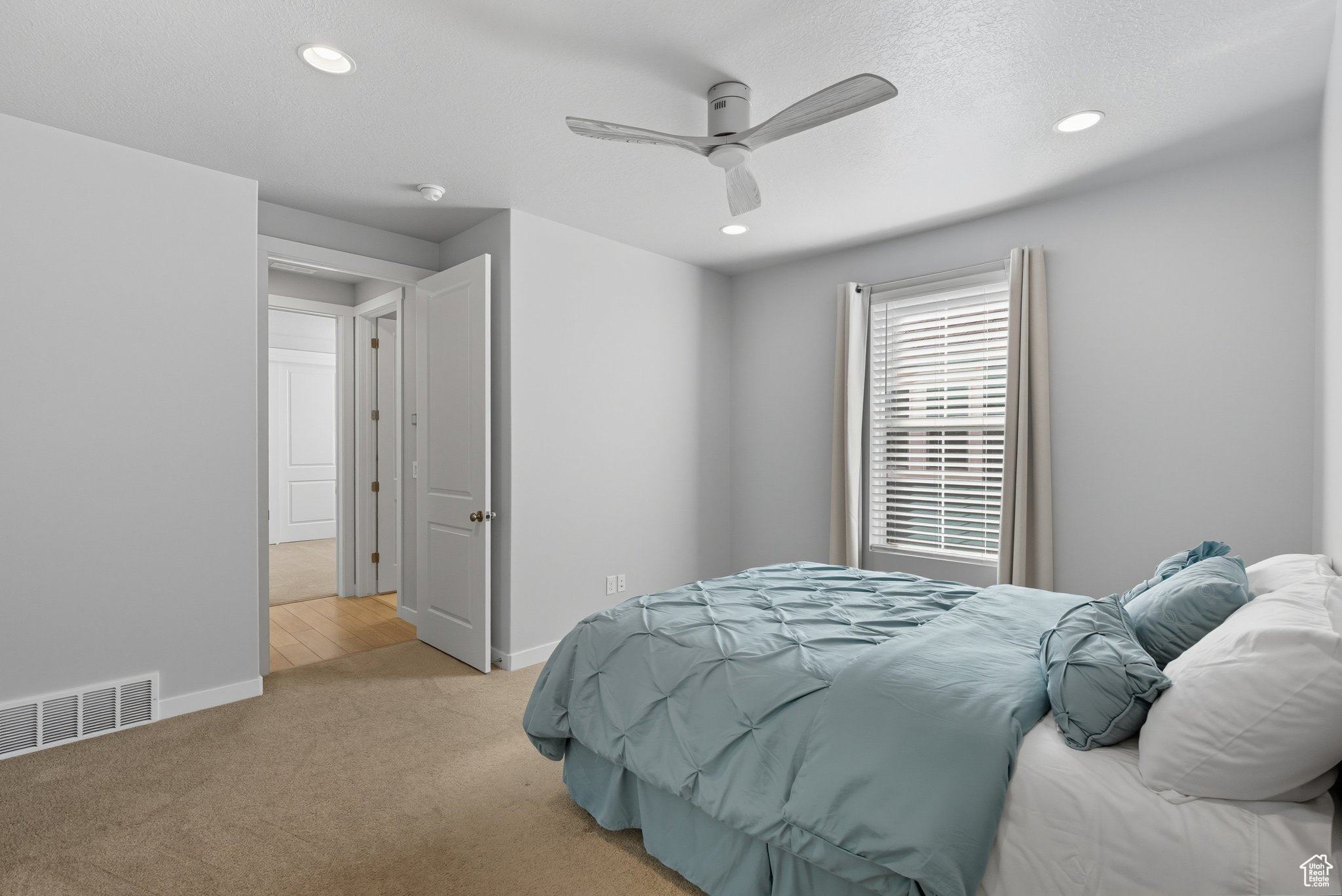 RIDGEVIEW - Residential