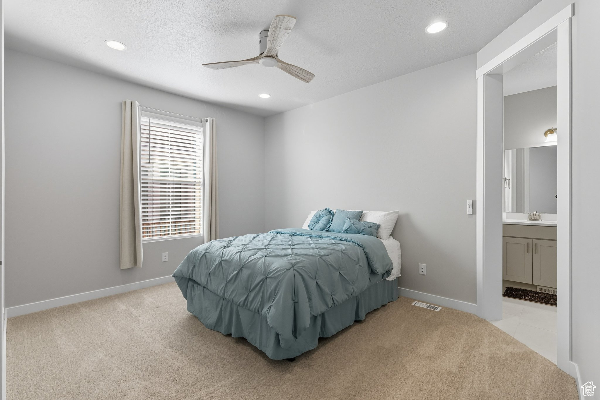 RIDGEVIEW - Residential