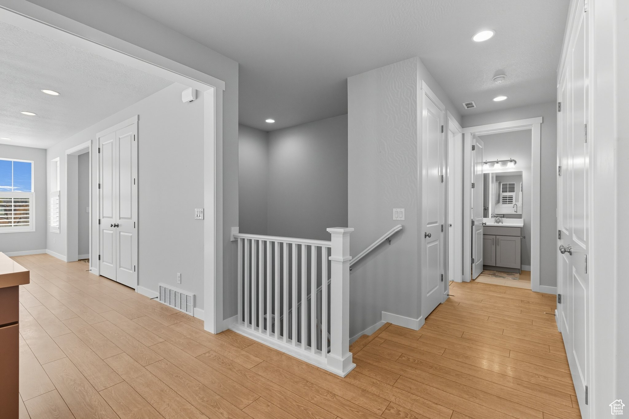 RIDGEVIEW - Residential